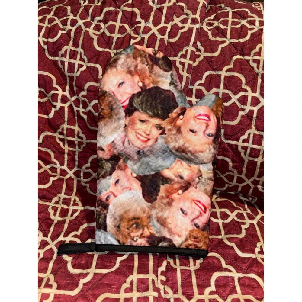 Golden Girls Oven Mitt Dorothy Rose Blanche Sophia Collage Print Retro Kitchen